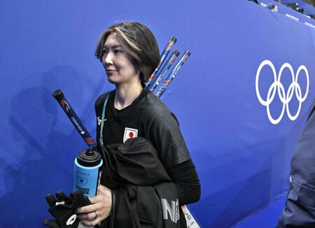 　米国に敗れ、引き揚げる吉村＝コルティナダンペッツォ（共同）