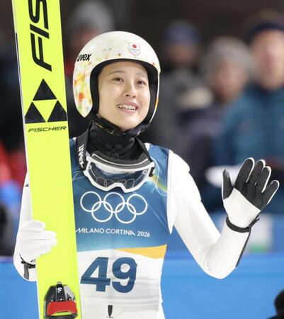 ジャンプ日本勢今大会初めてメダル逃す 新採用女子ラージヒル 丸山8位入賞が最高 伊藤14位、勢藤15位、高梨16位 風苦戦で1本目飛距離伸ばせず