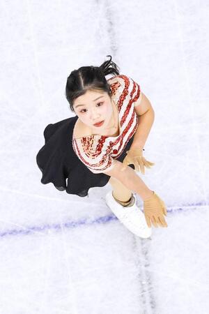 　女子ＳＰ　演技する中井亜美＝ミラノ