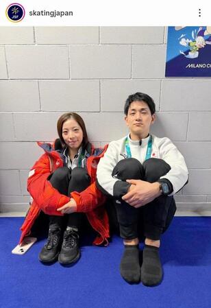 　女子ＳＰを観戦後のりくりゅうペア。日本スケート連盟のインスタグラム（ｓｋａｔｉｎｇｊａｐａｎ）より