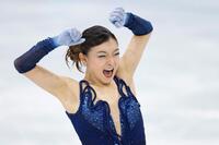 女子ＳＰの演技を終え、喜ぶ坂本花織（共同）