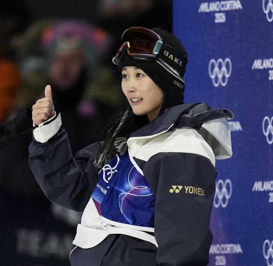 女子ビッグエアで金メダルを獲得した村瀬心椛