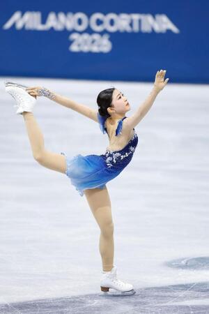 女子フリー　演技する千葉百音＝ミラノ（共同）