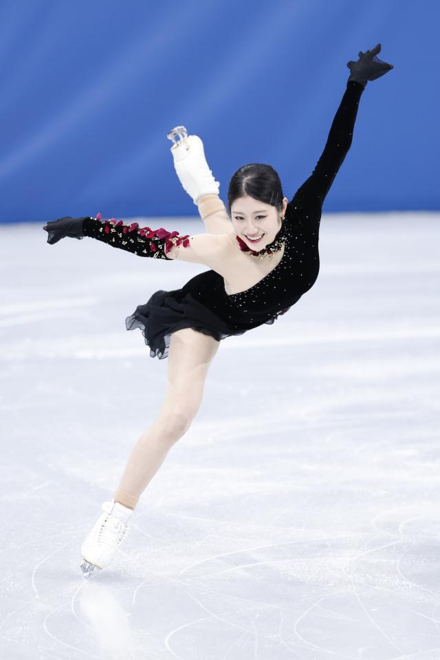 女子フリー　演技する李海仁＝ミラノ（共同）