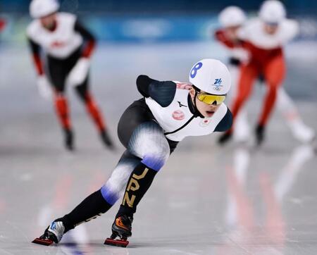 男子マススタート１回戦　滑走する佐々木翔夢＝ミラノ（共同）