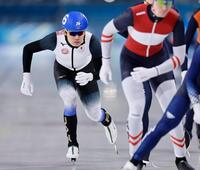 男子マススタート決勝　スタートした蟻戸一永＝ミラノ（共同）