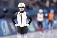　女子マススタート決勝　レースを終えた佐藤綾乃＝ミラノ（共同）