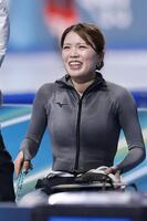 　女子マススタート決勝のレースを終え、笑顔の佐藤綾乃＝ミラノ（共同）