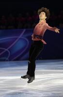 美しく舞う佐藤駿（撮影・吉澤敬太）