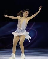 美しく舞う坂本花織（撮影・吉澤敬太）