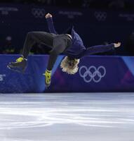 宙を舞うイニア・マリニン（撮影・吉澤敬太）