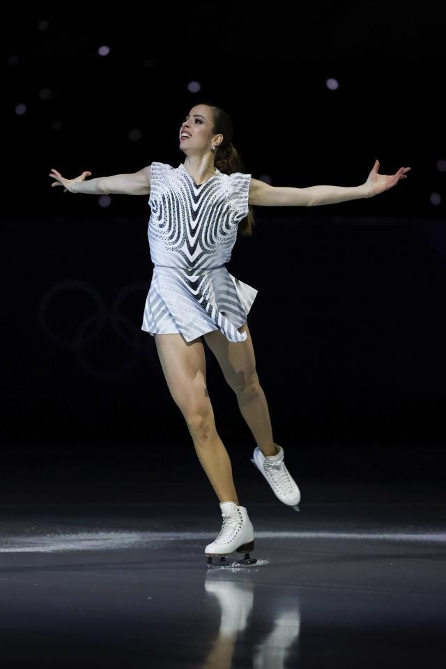 　エキシビションのオープニングに登場したカロリナ・コストナーさん＝ミラノ（共同）