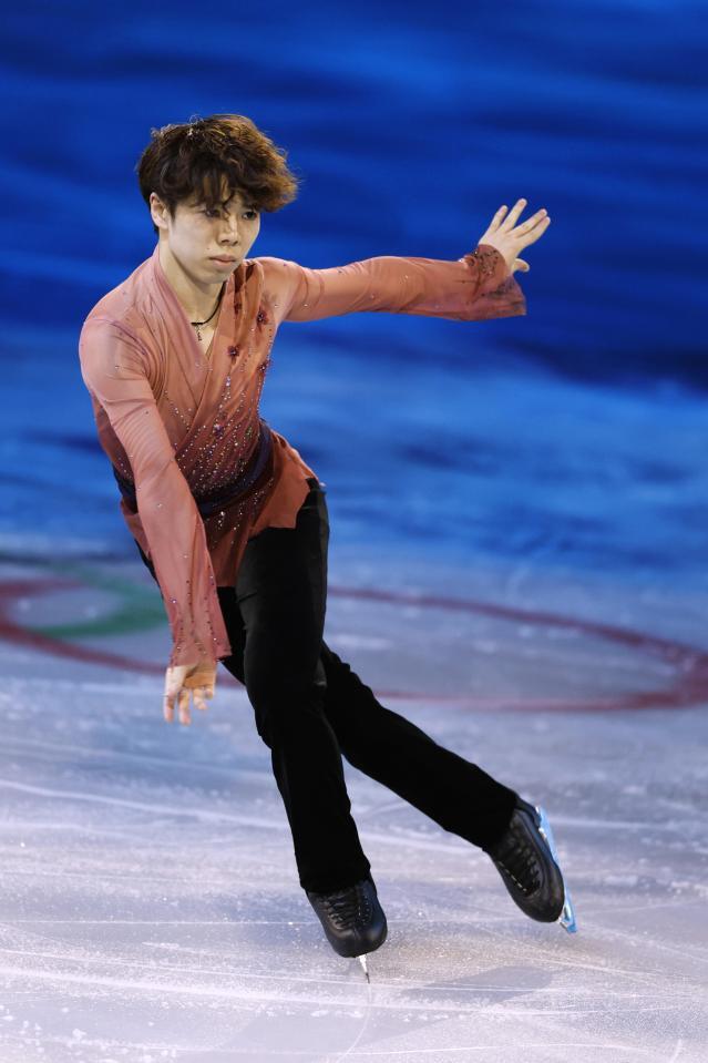 　エキシビションで演技する佐藤駿＝ミラノ（共同）