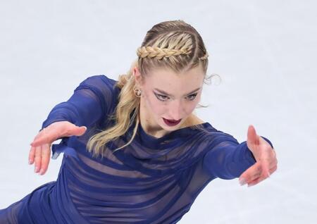 女子フリー　演技するアンバー・グレン