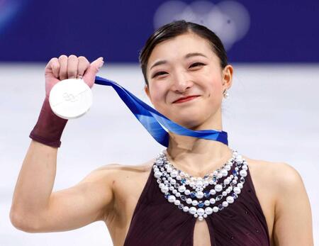 　銀メダルを獲得した坂本花織