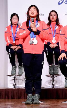 胸を張って大会を振り返る坂本花織（撮影・佐藤厚）