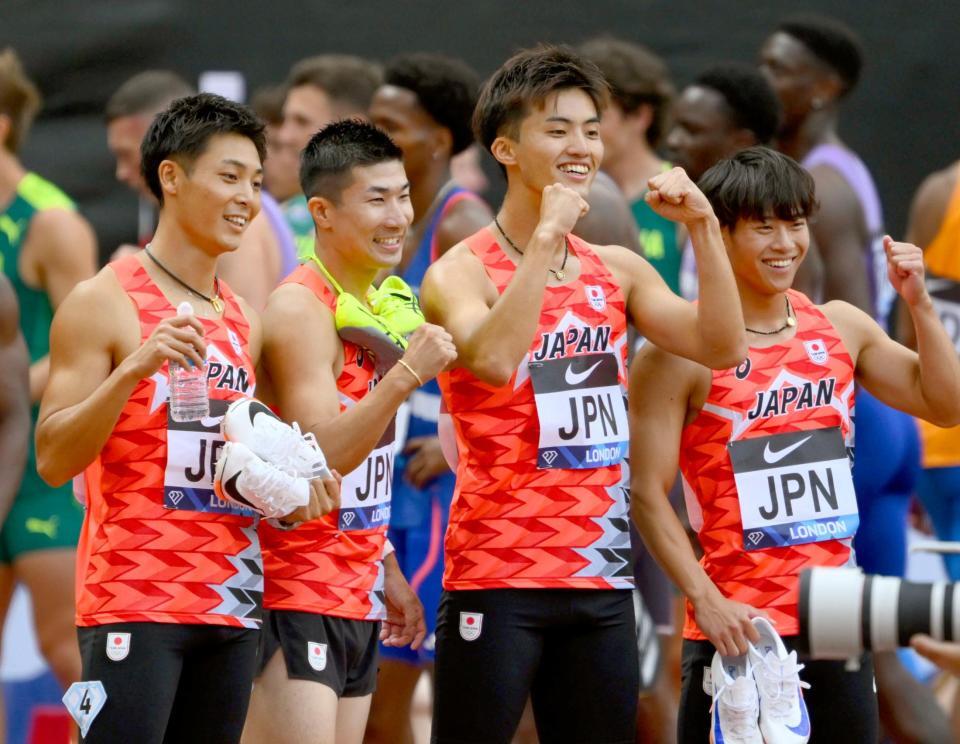 　男子４００メートルリレーで優勝した日本。右から坂井隆一郎、柳田大輝、桐生祥秀、上山紘輝（共同）