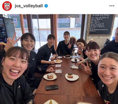 　日本バレーボール協会インスタグラム（ｊｖａ＿ｖｏｌｌｅｙｂａｌｌ）より