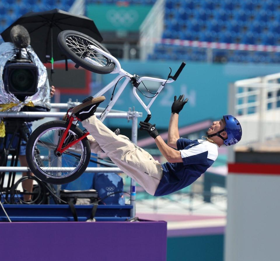 　１本目の演技を行う中村輪夢（撮影・中田匡峻）