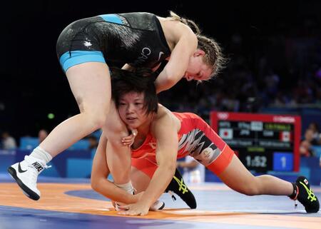 　１回戦を突破した桜井つぐみ（下）＝撮影・中田匡峻