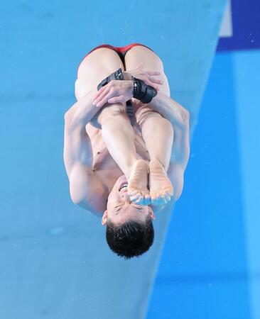 玉井陸斗が銀メダル！日本飛び込み界史上初の快挙　五輪初参戦から１０４年、悲願叶えた！５本目失敗で一時３位もラスト完璧ダイブで決めた