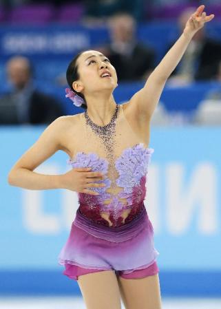 　団体女子ＳＰで３位となった浅田真央の情感あふれる演技＝８日、ソチ（共同）