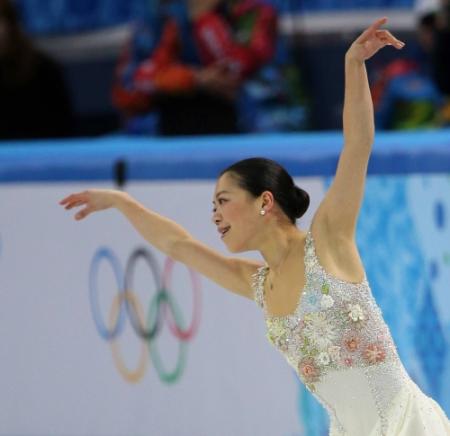 団体女子フリーで華麗に演技する鈴木明子＝ソチ（撮影・飯室逸平）〓〓