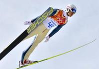 　ソチ冬季五輪の複合個人ノーマルヒル前半飛躍で２位につけた渡部暁斗＝12日、ソチ（共同）