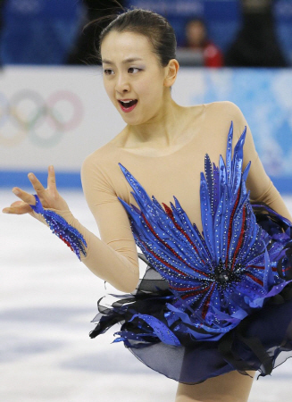 　女子フリー　気迫のこもった演技をする浅田真央＝ソチ（共同）