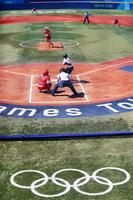 日本－カナダ戦が行われた横浜スタジアムのグラウンドに描かれた五輪マーク