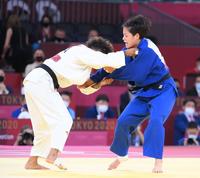 決勝戦では終始攻め続けた阿部詩＝日本武道館（撮影・堀内翔）