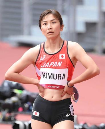 　女子１００メートル障害予選を終えた木村文子
