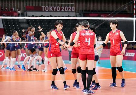 バレー女子日本　決勝トーナメント進出逃す　９６年アトランタ五輪以来の１次リーグ敗退東京五輪最新ニュース東京五輪 写真ハイライト
			主要ニュース
		「虎に翼」新キャスト発表でネット震撼山本由伸　本拠地ファン総立ちに感激大谷２年ぶりバント安打に辛口採点ドジャースが驚異の１イニング３発！大谷翔平の隣でほほ笑む９頭身美女の正体
			
				ランキング(スポーツ)
			
		
			話題の写真ランキング
		写真
			リアルタイムランキング
		注目トピックス