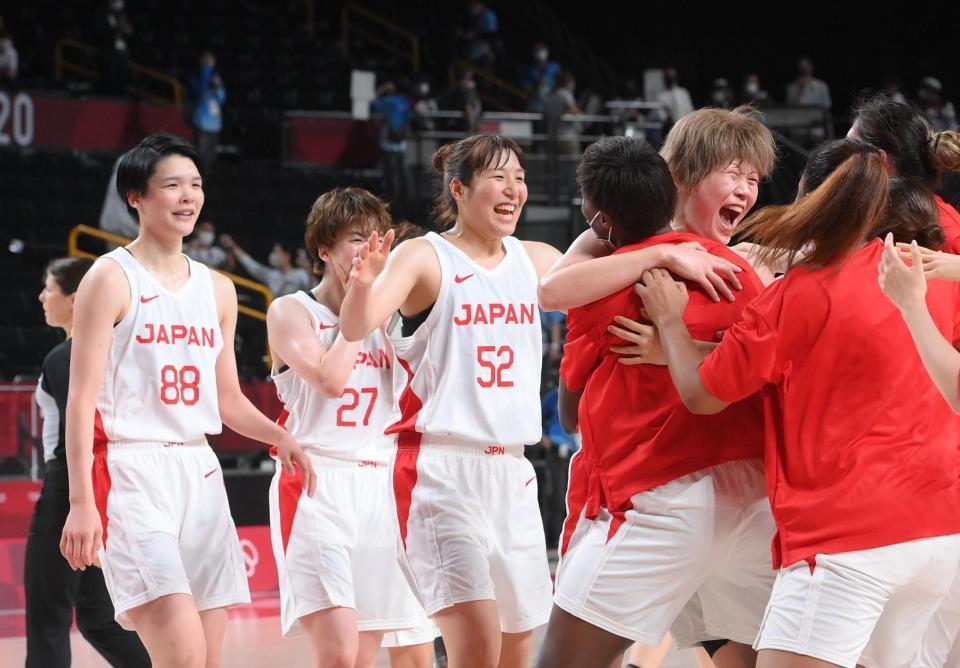 　ベルギーに勝利して喜ぶ日本代表（撮影・堀内翔）