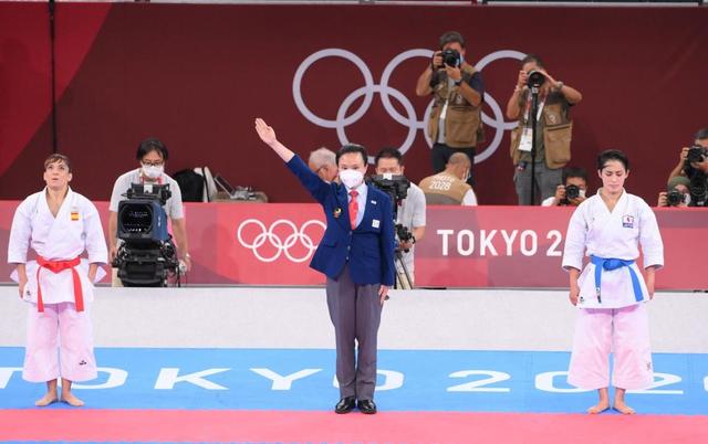 空手形の清水は銀 勝負の分かれ目は 古川コーチ お互いがいいところ勝負 東京五輪 デイリースポーツ Online