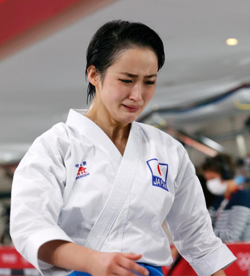 空手形 清水希容が銀メダル 長年のライバル サンチェスに屈する 東京五輪 デイリースポーツ Online