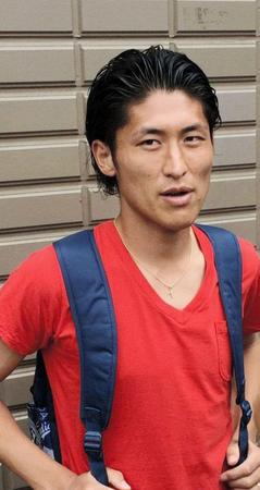 　日本代表に初選出され、取材に応じるＧ大阪・丹羽