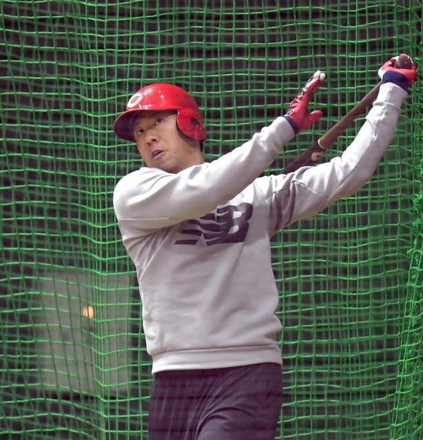 【野球】カープ１５年目ドラ１捕手の現在地　後輩・中村奨のサポート約束