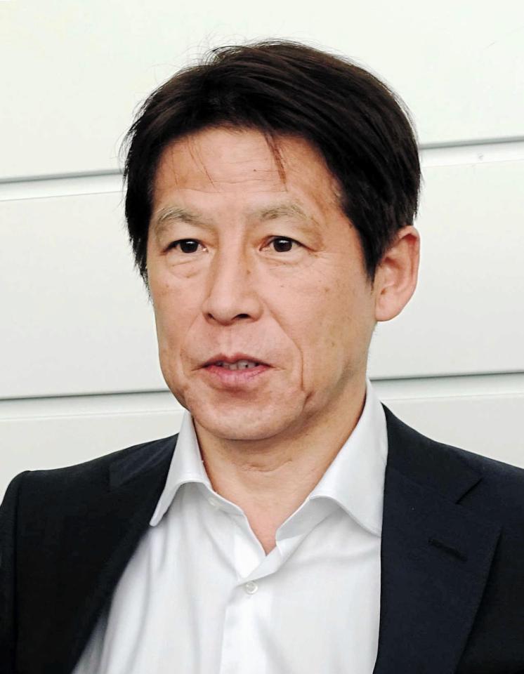 　サッカー日本代表の西野前監督も再考を求めた