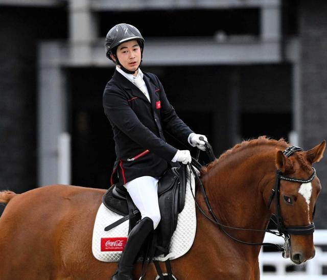 【競馬】高嶋活士元騎手、パラ馬術でセンターポールへ日の丸を！