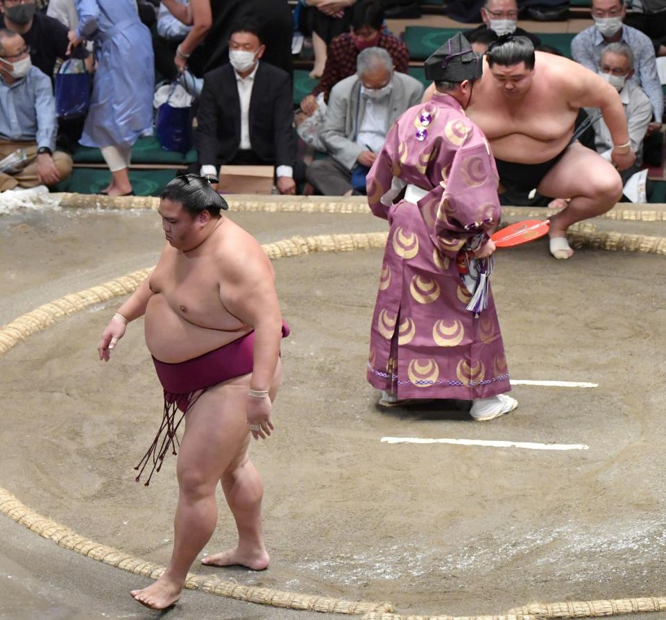 相撲】元横綱武蔵丸・武蔵川親方が疑問視「何で休場しなかった