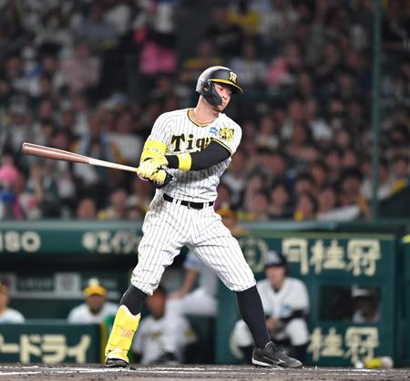 【野球】阪神・佐藤輝は「このままでは並の選手で終わってしまう」と評論家が危惧　岡田監督も最後通告