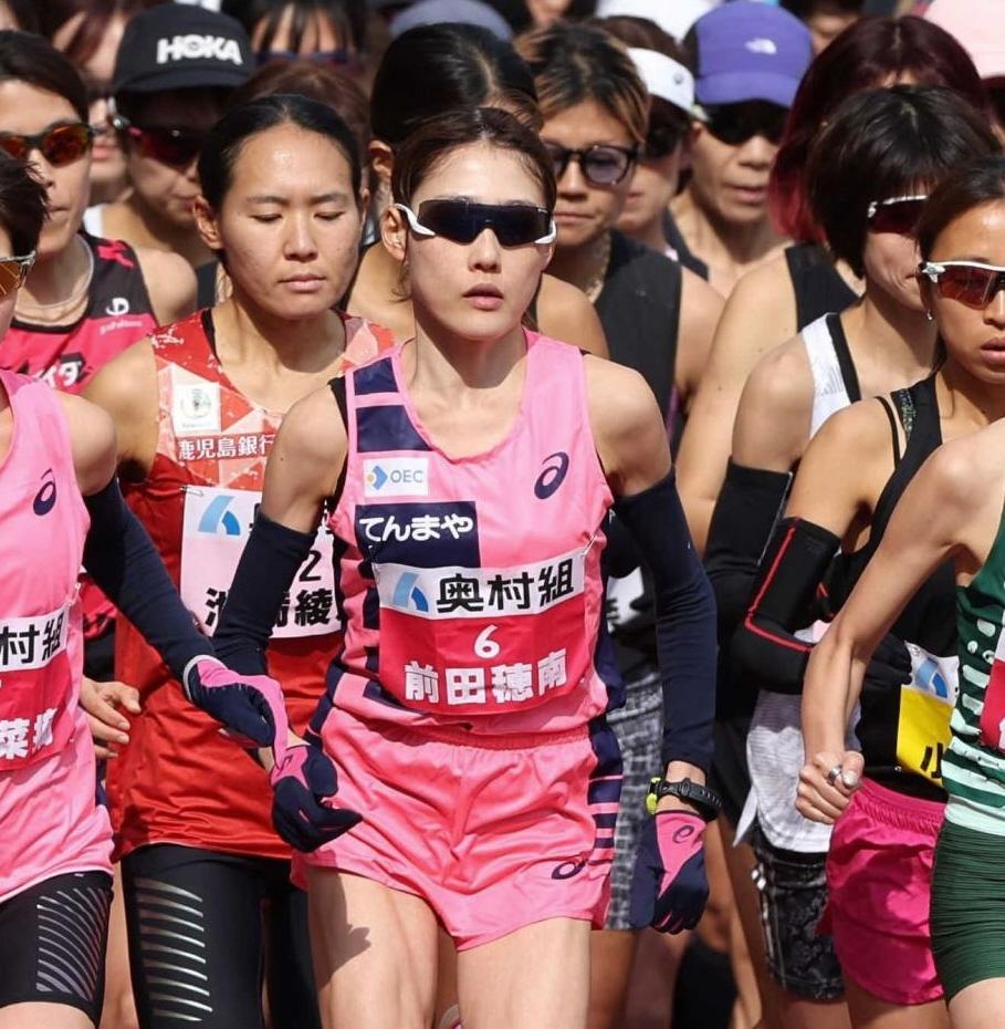 天満屋　前田穂南　限定記念コースター3点セット　大阪国際女子マラソン　バスタオル 前田穂南が19年ぶりに日本記録更新！ 大阪国際女子マラソン