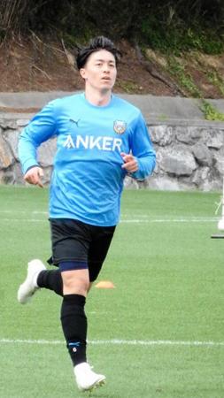 甲府の下部組織出身ＤＦ　高卒→オランダ→１１年後Ｊ１　「成長するため」決断した異色経歴の道