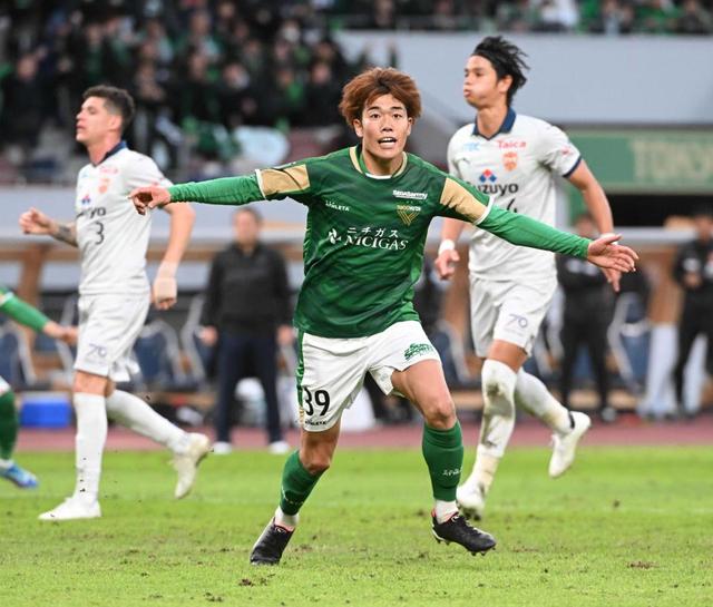 サッカー】名門クラブをＪ１に導いた２２歳の救世主 新生東京