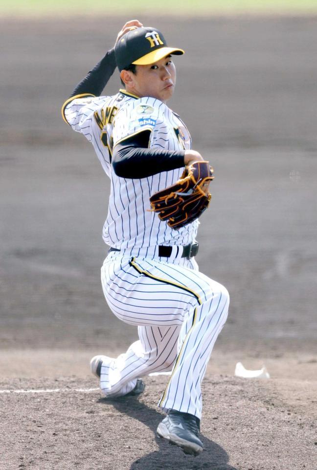 　２月１１日の紅白戦で力投をみせる門別