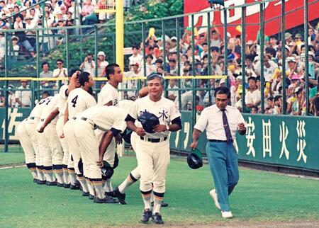 【野球】８月１５日、高校野球の名将・栽監督がお立ち台で流した涙に、スポーツができる今の時代を思う