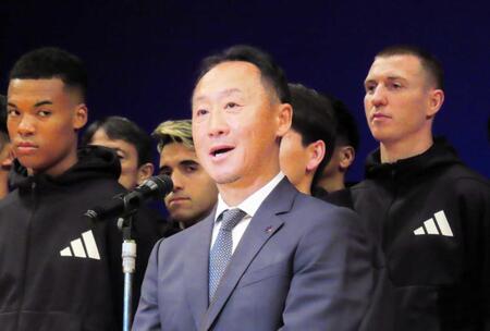 　就任３年目のシーズンへ決意を語った町田・黒田剛監督