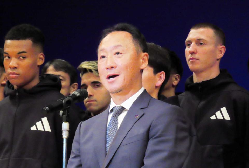 　就任３年目のシーズンへ決意を語った町田・黒田剛監督