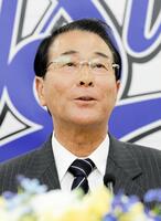 　ＤｅＮＡのゼネラルマネジャーに就任し、記者会見する高田繁